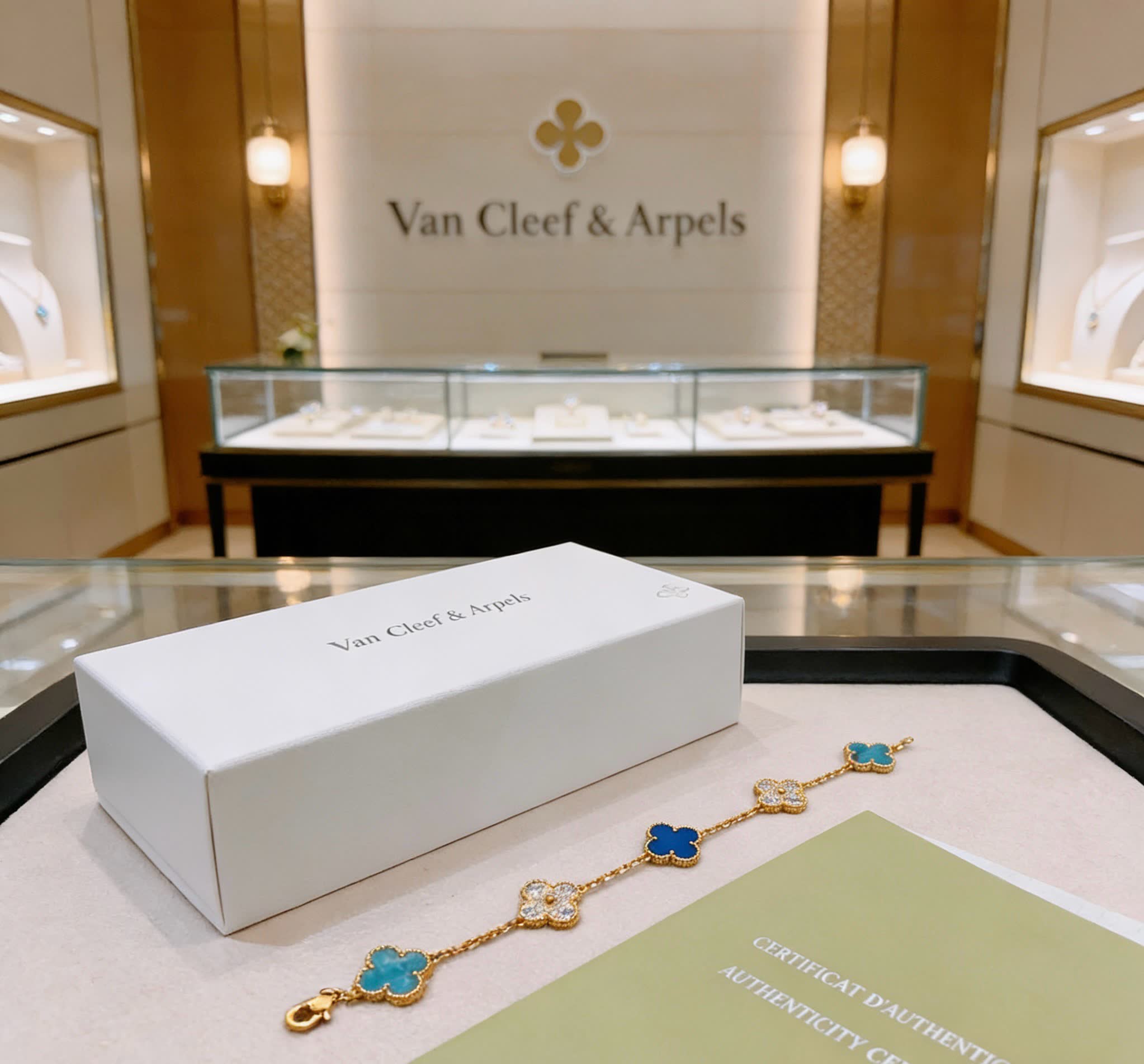 Van Cleef & Arpels Vintage Alhambra Bracelet